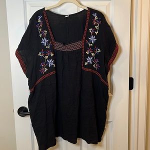 Black short sleeve shirt from Old Navy size 3X